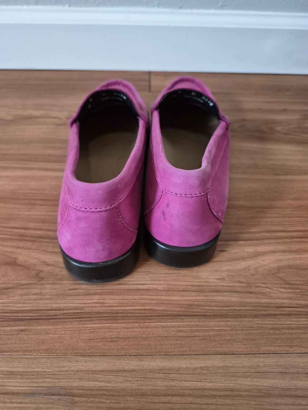 G.H. Bass & Co. Weejuns Pink Suede Penny Loafers Size 8M - Picture 3 of 9